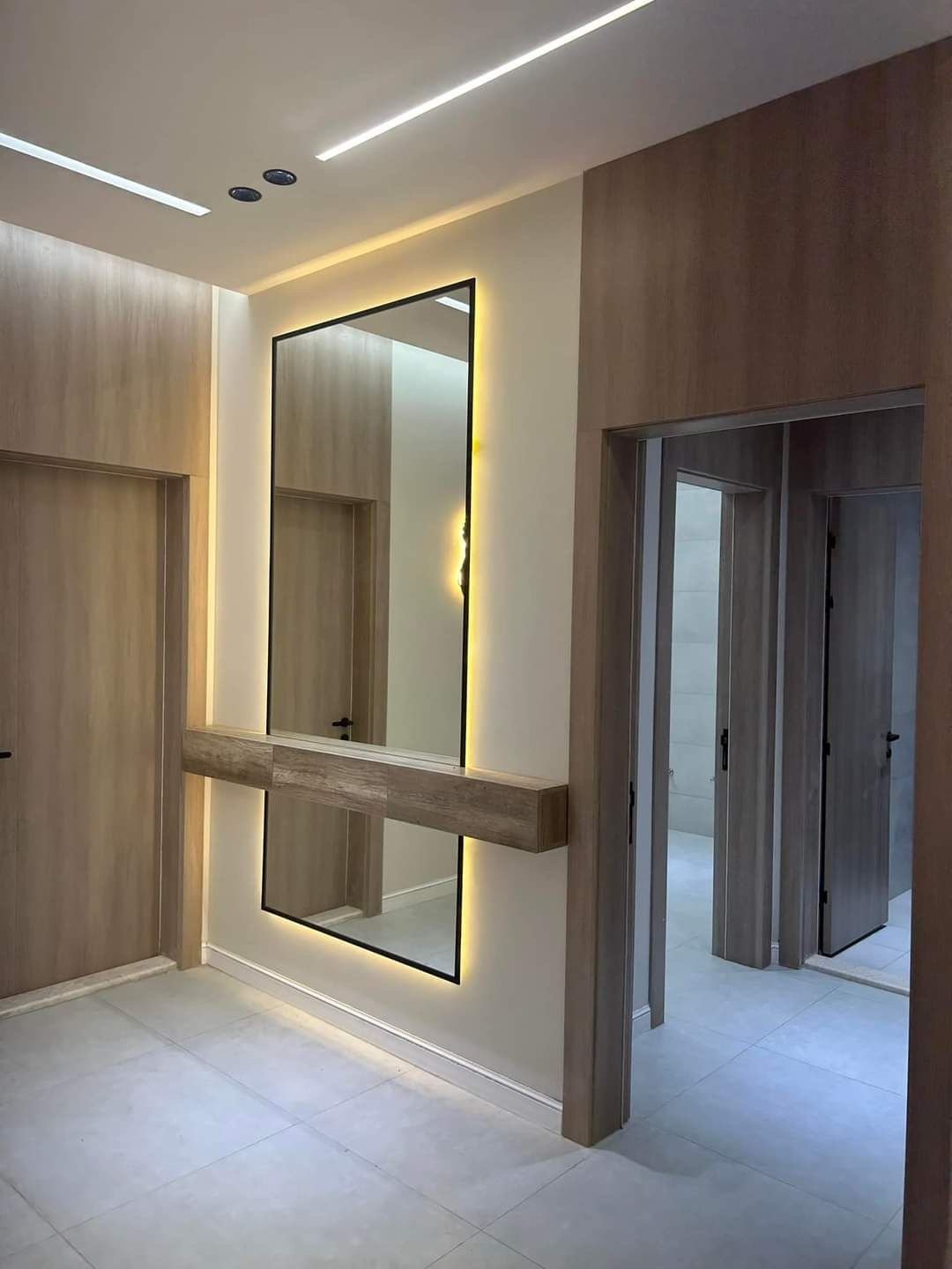 نقدم خدمات تصميم وتنفيذ ديكور خلفيات الشاشات بأحدث التصاميم، باستخدام خامات بديل الشيبورد وبديل الخشب بأشكال وألوان متنوعة تناسب الديكورات…